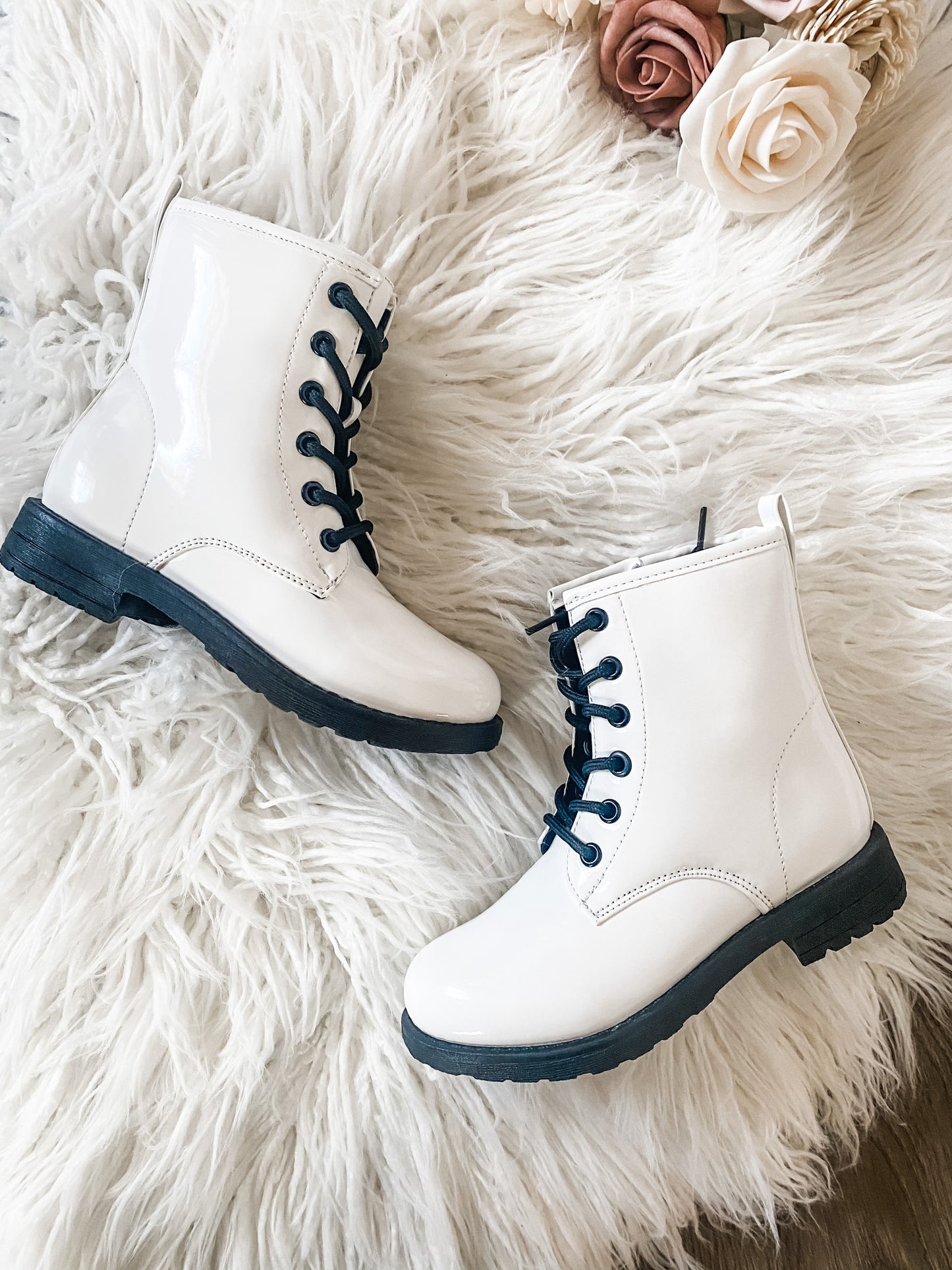 Veanney Motto Boots - White