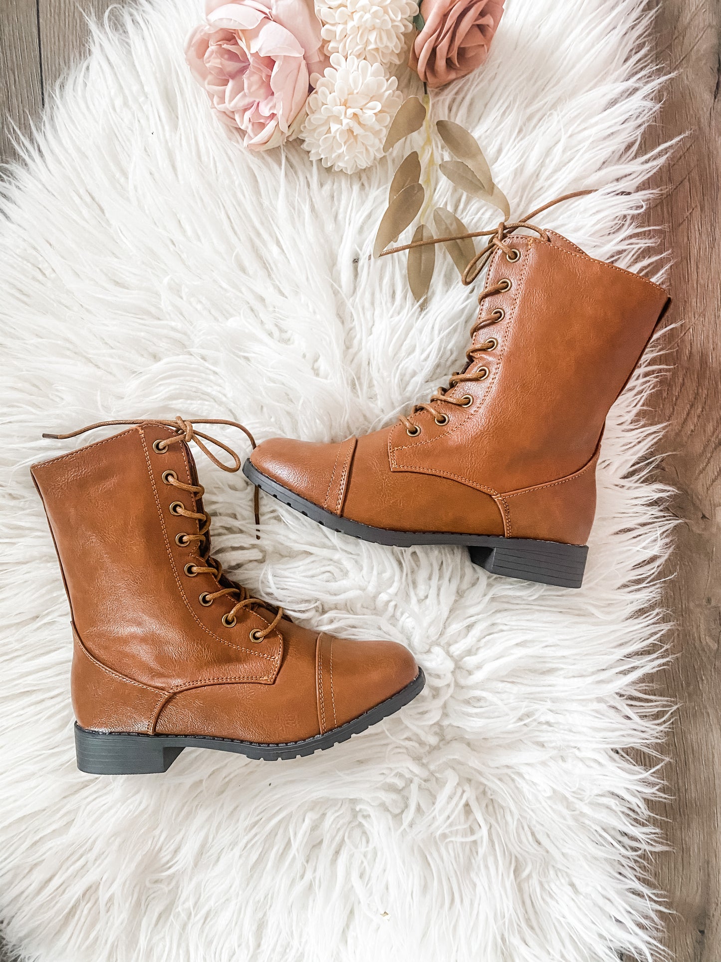 Mya Combat Boots - Tan
