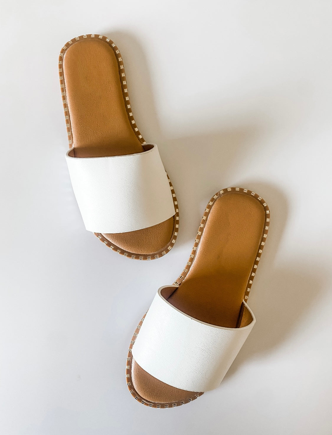 Summer Vacay - White (WOMEN)