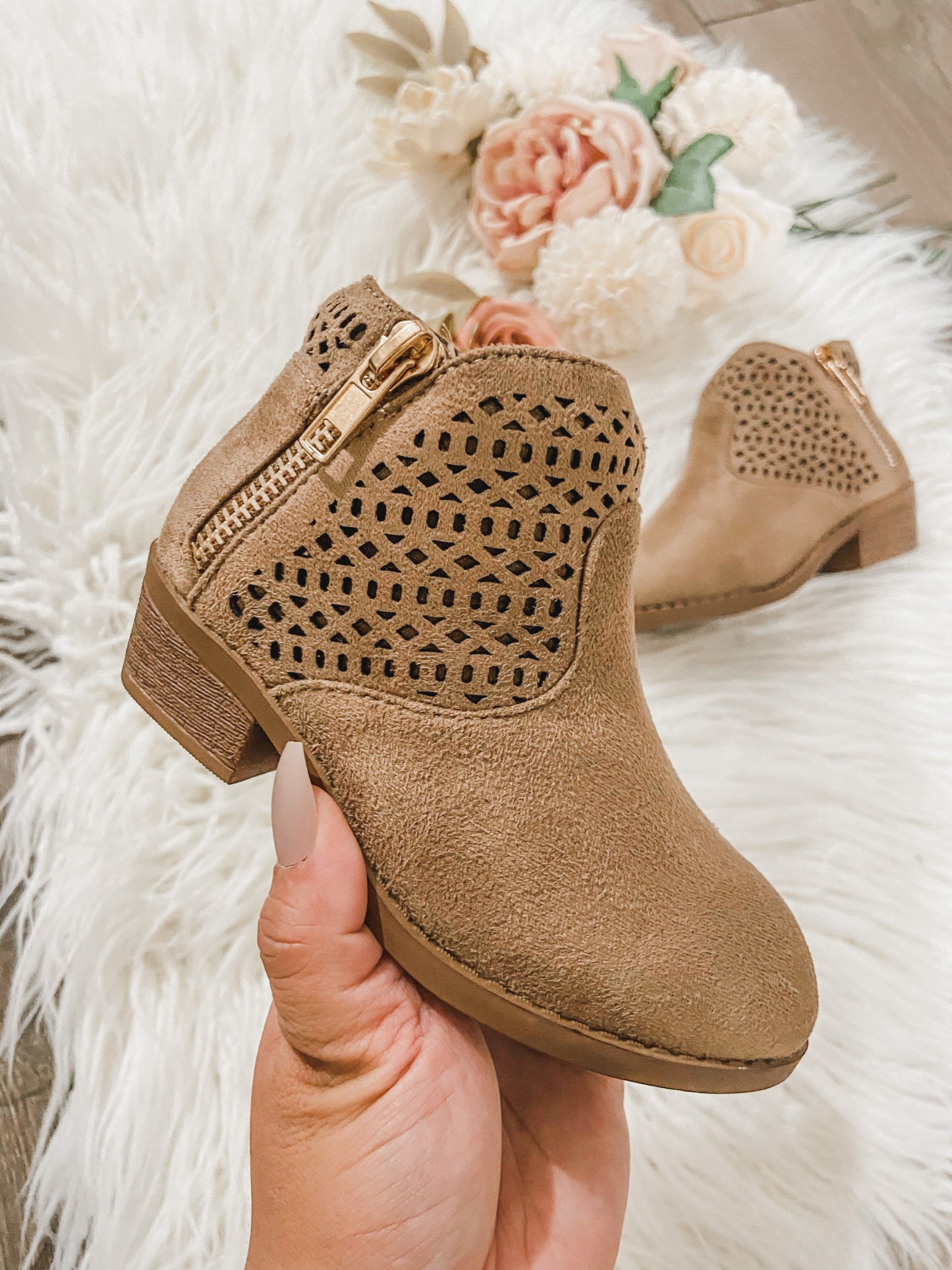 Emma Booties - Taupe