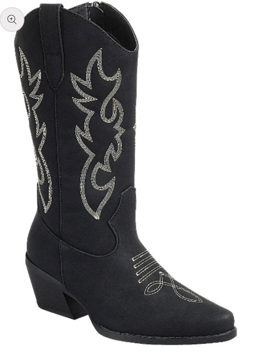 Pretty in Black Cowgirl Boots