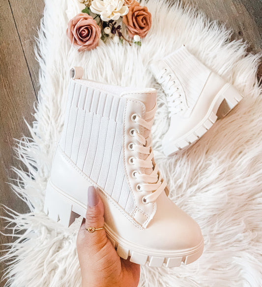 Maddie - Ivory