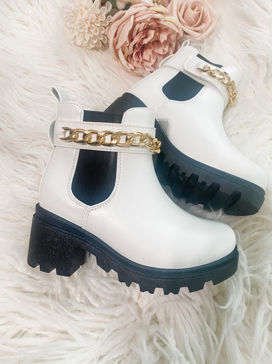 Nikki - White / Black